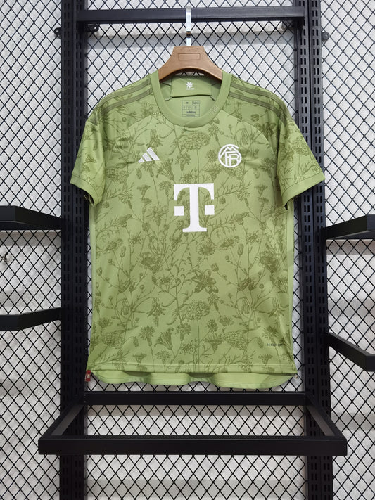 Bayern München Viertes Trikot 23/24